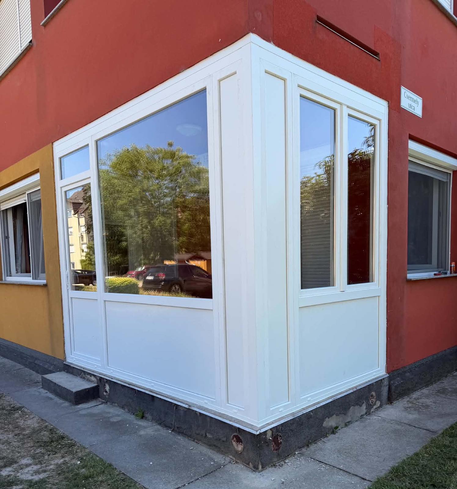 Komfortablak referencia – elkészült nyílászáró, ajtó vagy árnyékolás